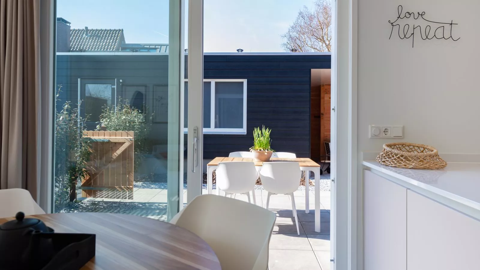 Duin Bos Retreat Oostkapelle - View in summer