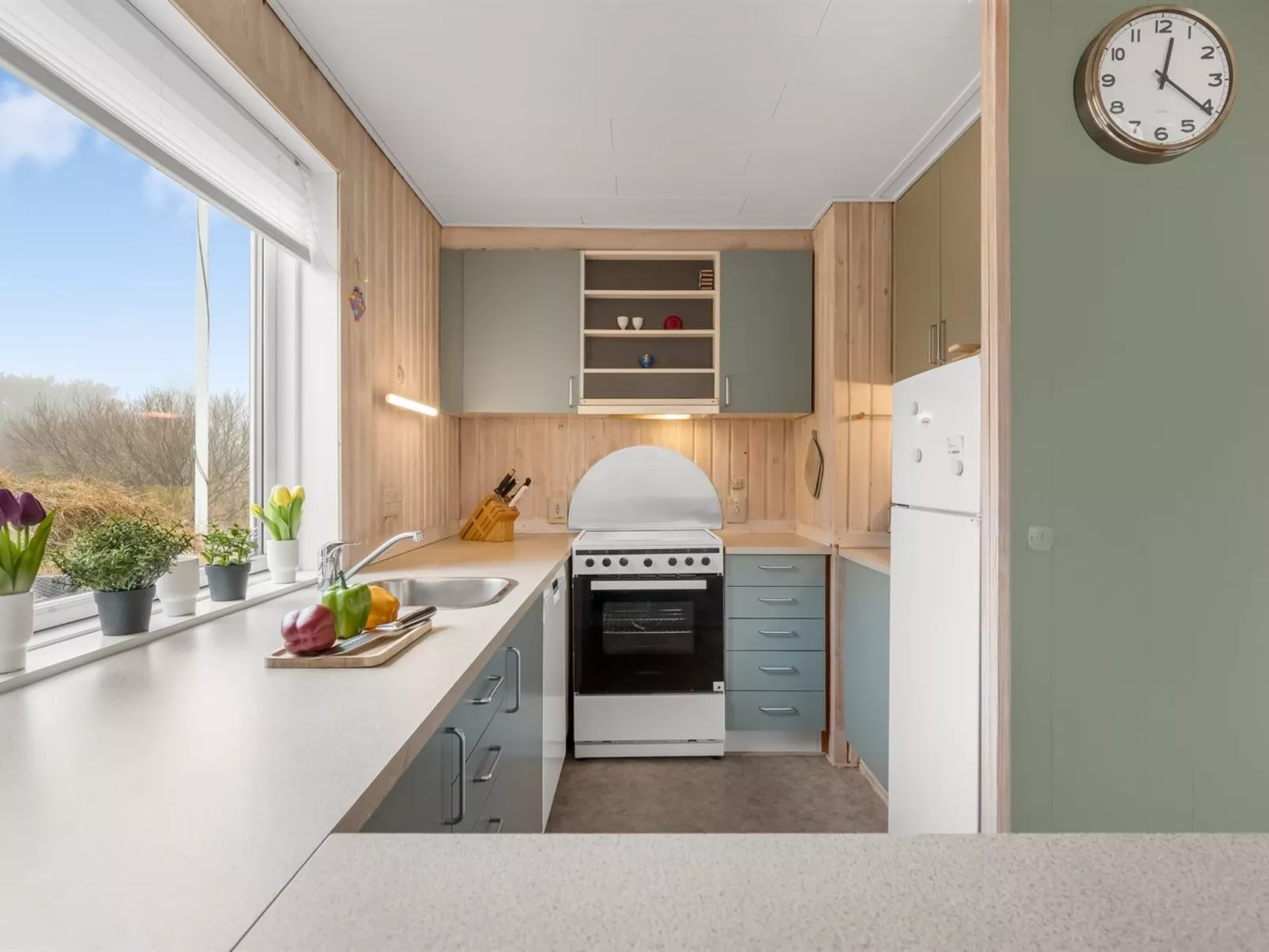 "Eloise" - 400m from the sea - Inside