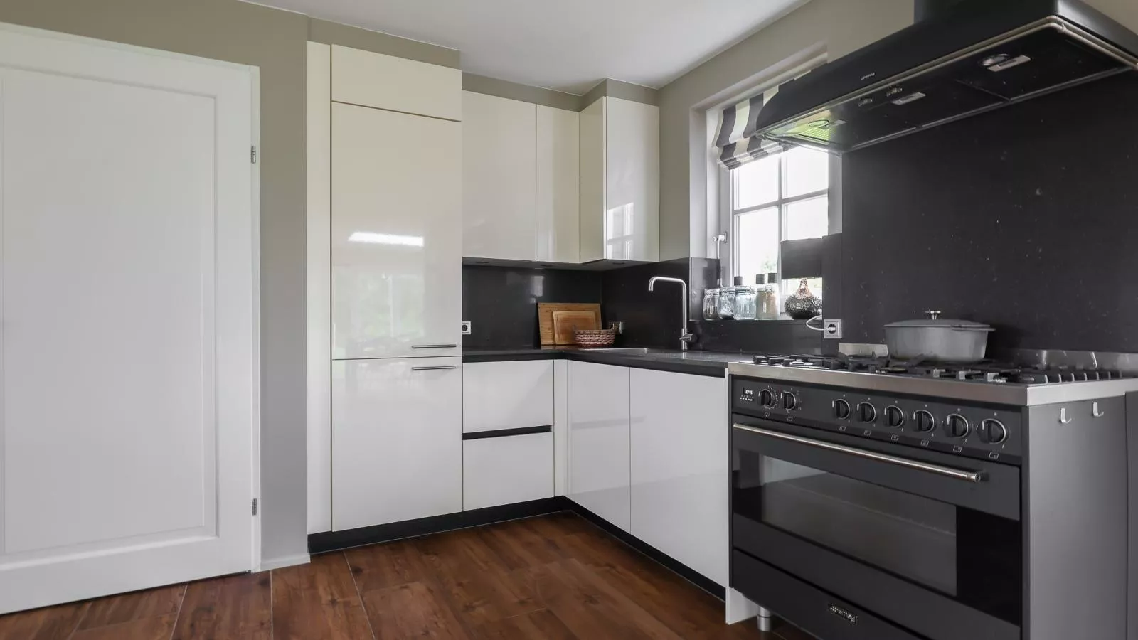 Zeeuwse Polderlodge - Kitchen