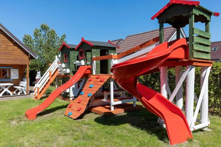 Domki wakacyjne w Rewalu - Jardins en été