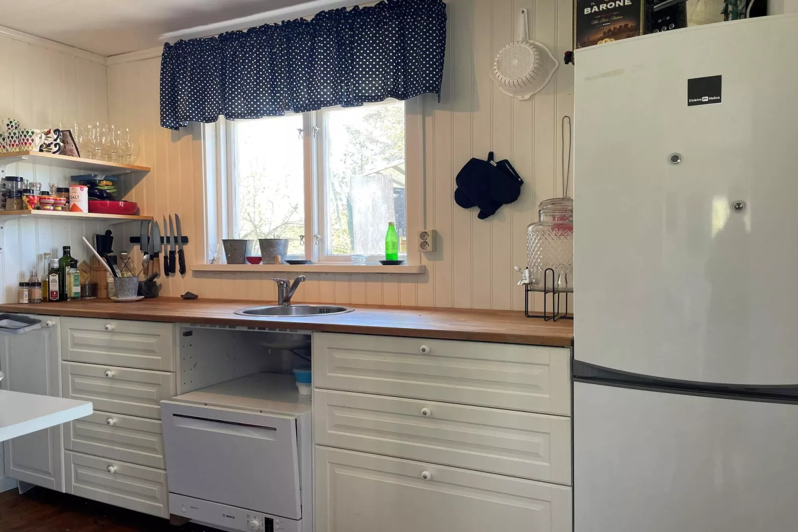 5 person holiday home in Trollhättan - Indoor