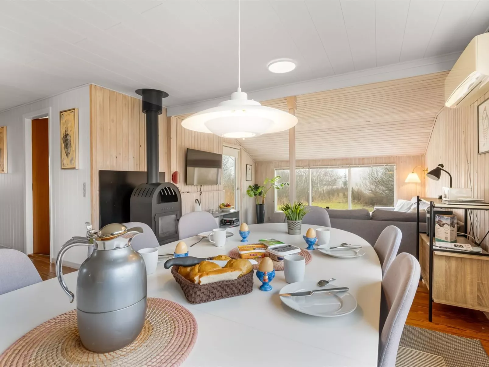 "Eloise" - 400m from the sea - Inside