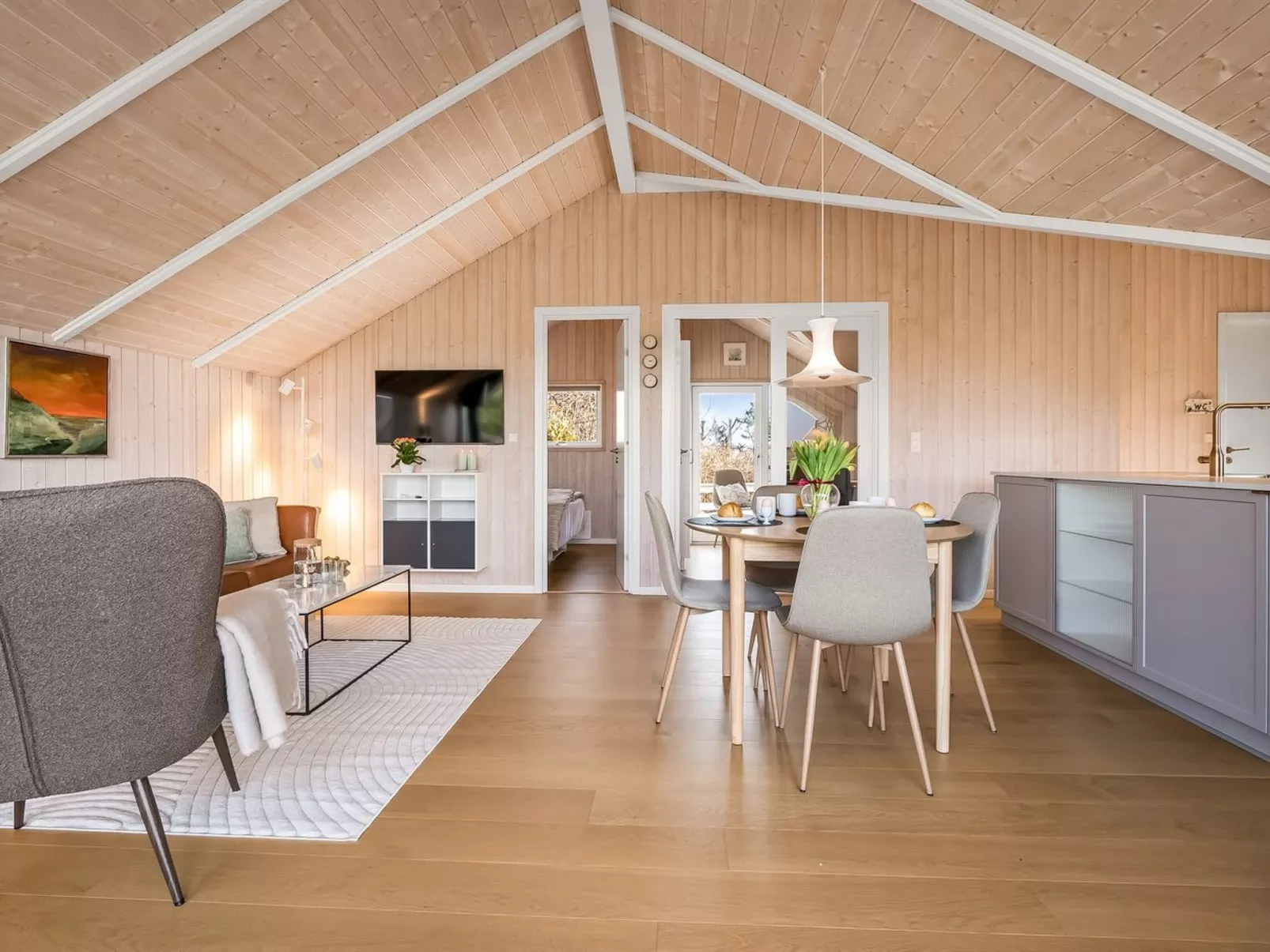 "Caranus" - 120m from the sea - Inside