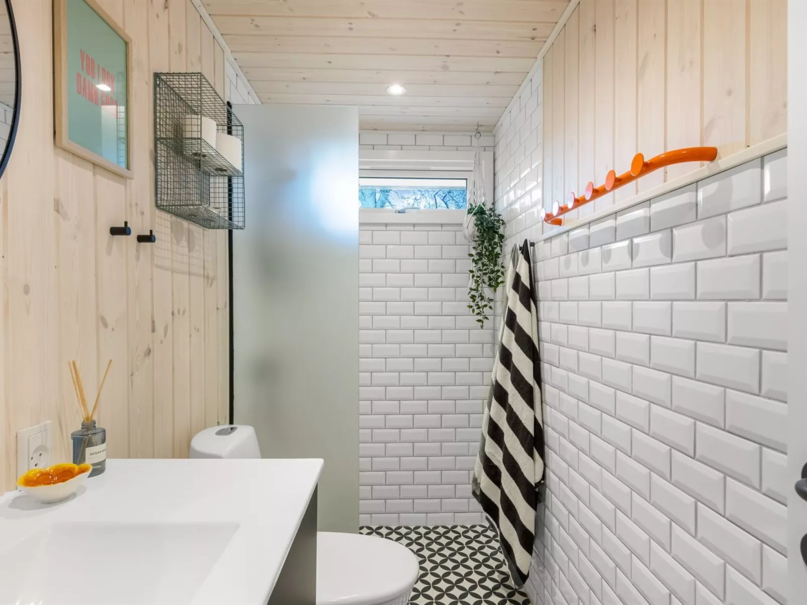 "Nelina" - 950m to the fjord - Dedans