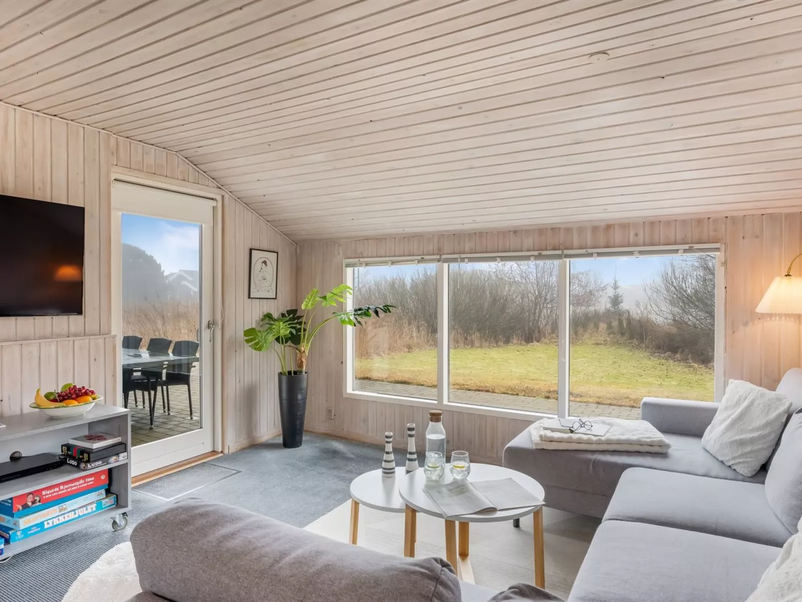 "Eloise" - 400m from the sea - Inside