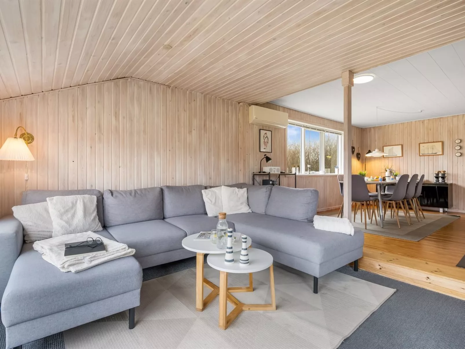 "Eloise" - 400m from the sea - Inside