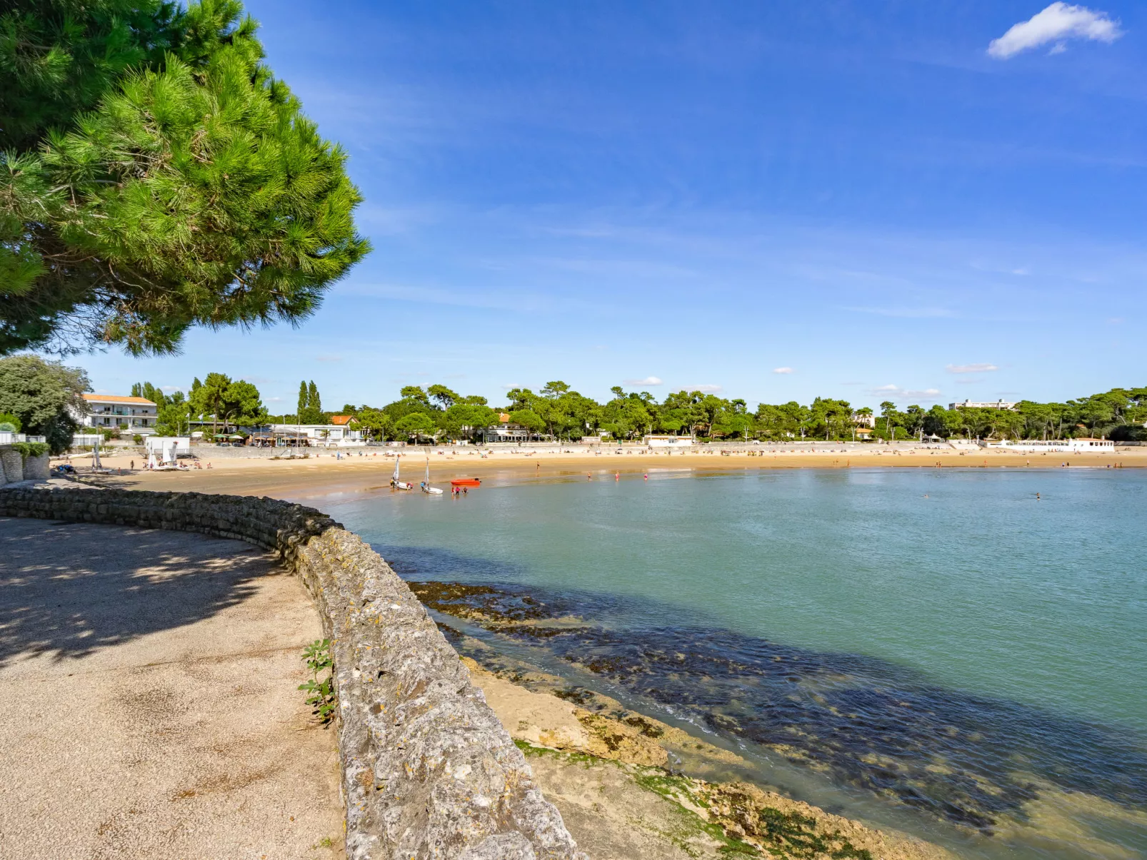 Les Sables d'Or - Area