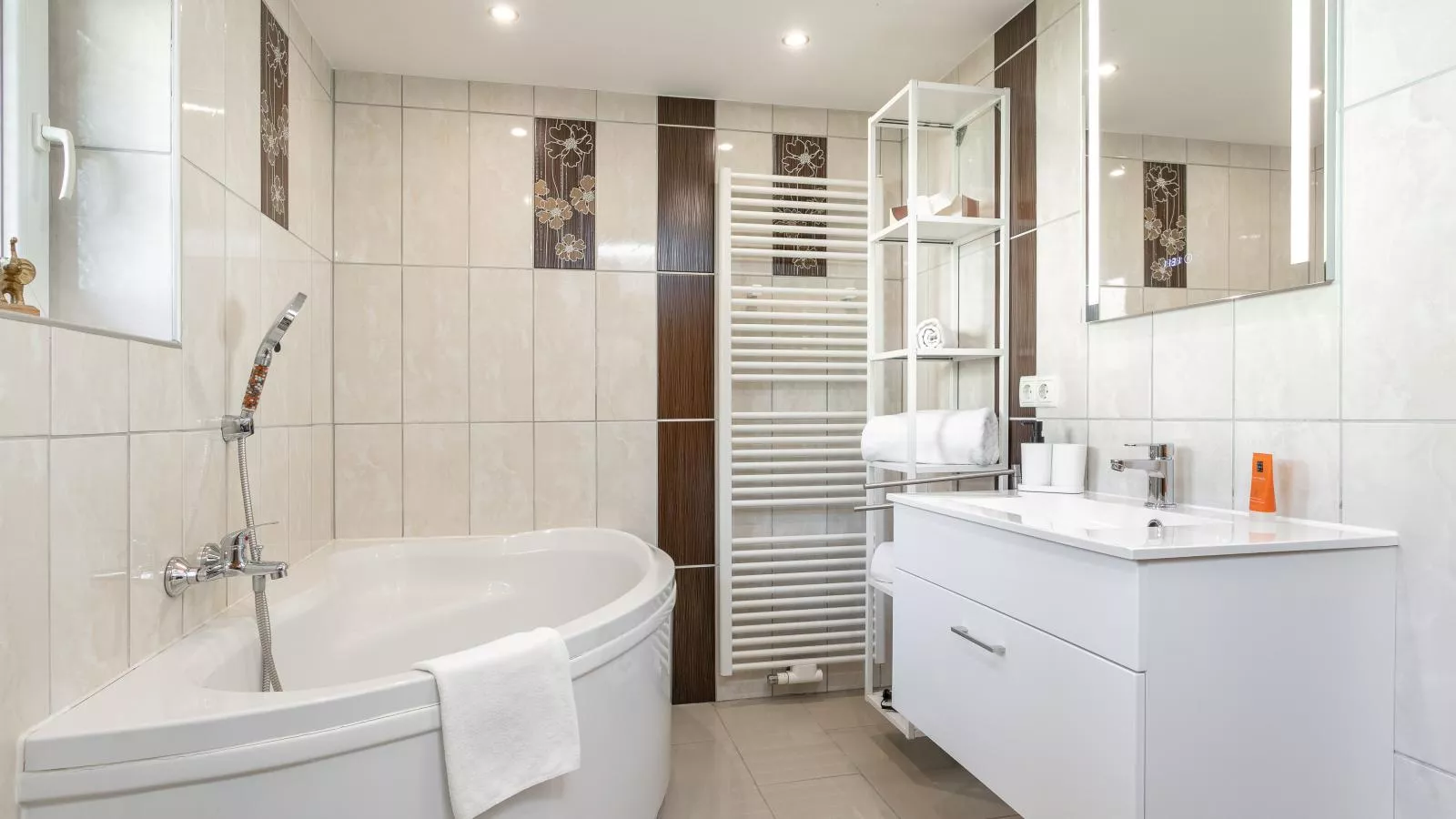 Gästehaus Inntal - Bathroom