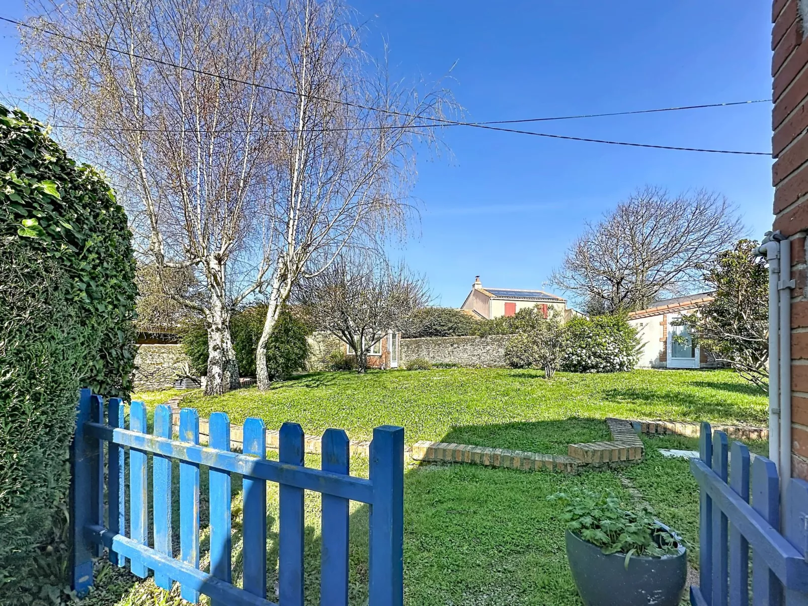 L'Escapade - Draußen