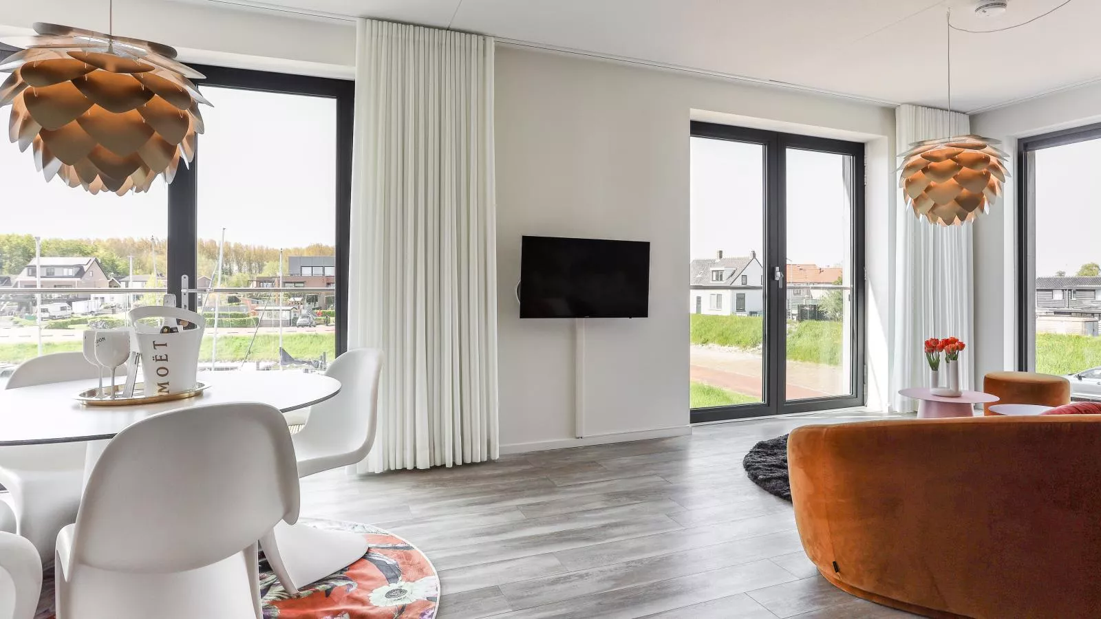Marina Vista - Wohnzimmer
