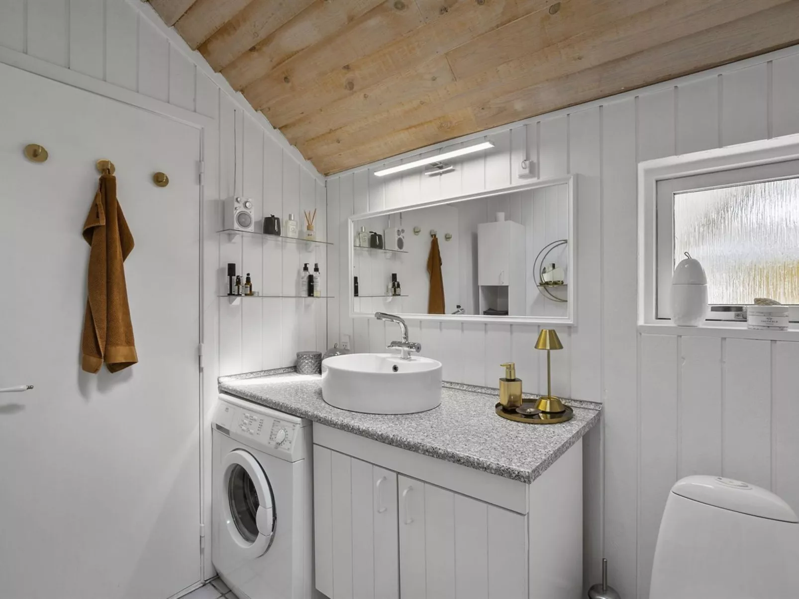 "Holmsten" - 250m to the fjord - Inside