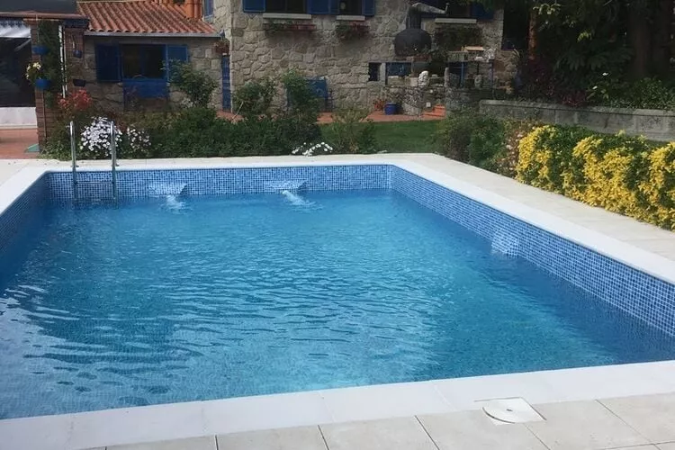 Holiday home near Viana do Castelo  / Despertar dos Mágicos-Pool