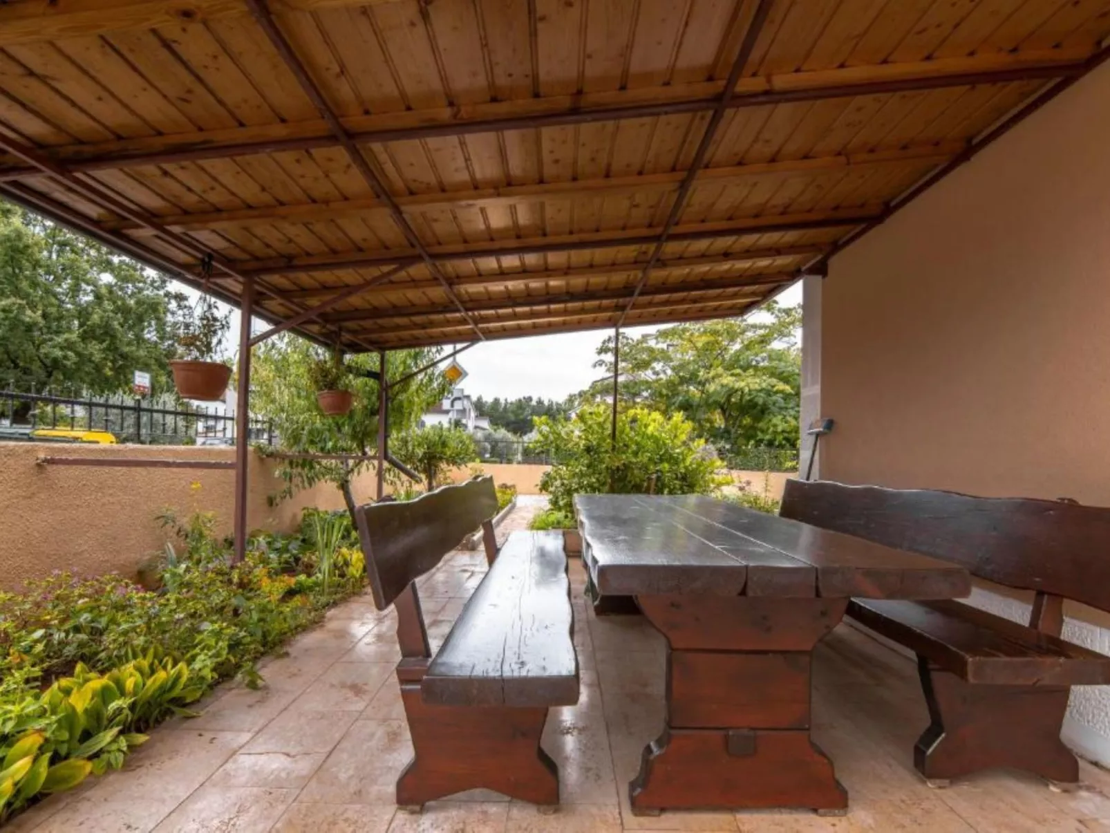 Vera Savic - Outside