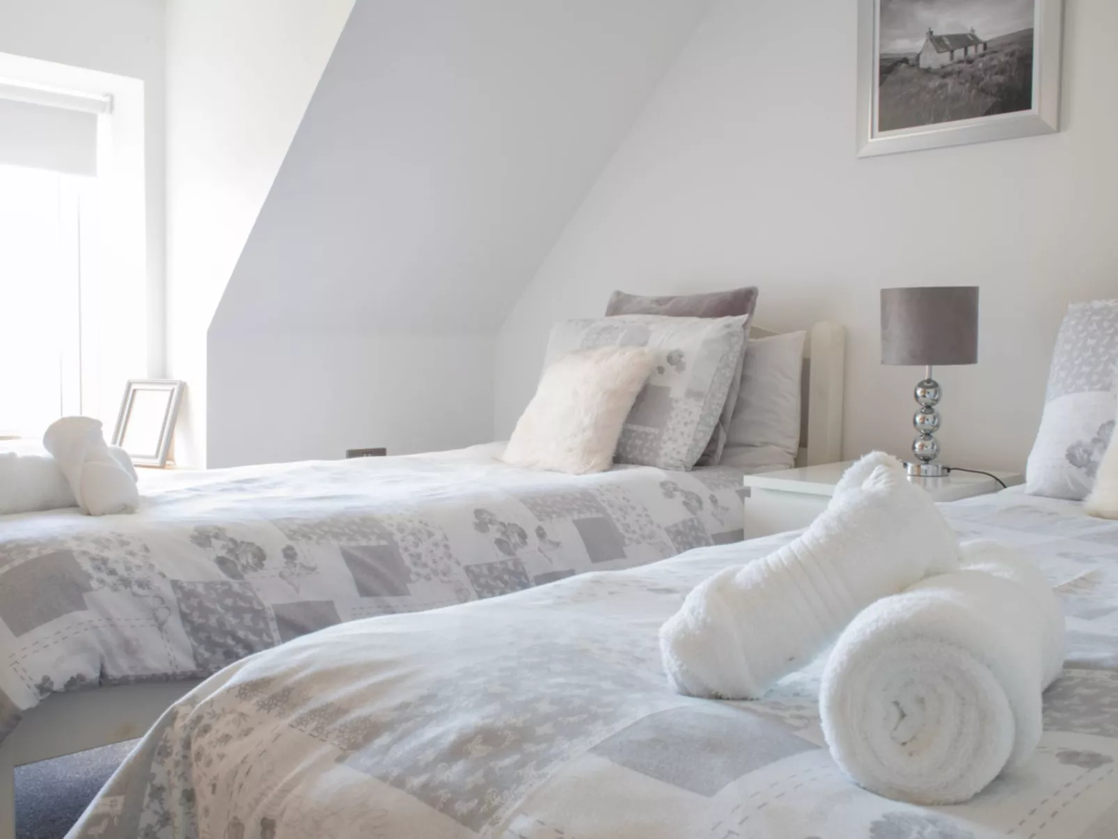 Ben Edra Croft - Inside