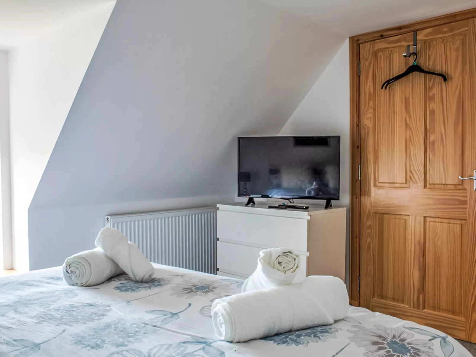 Ben Edra Croft - Inside