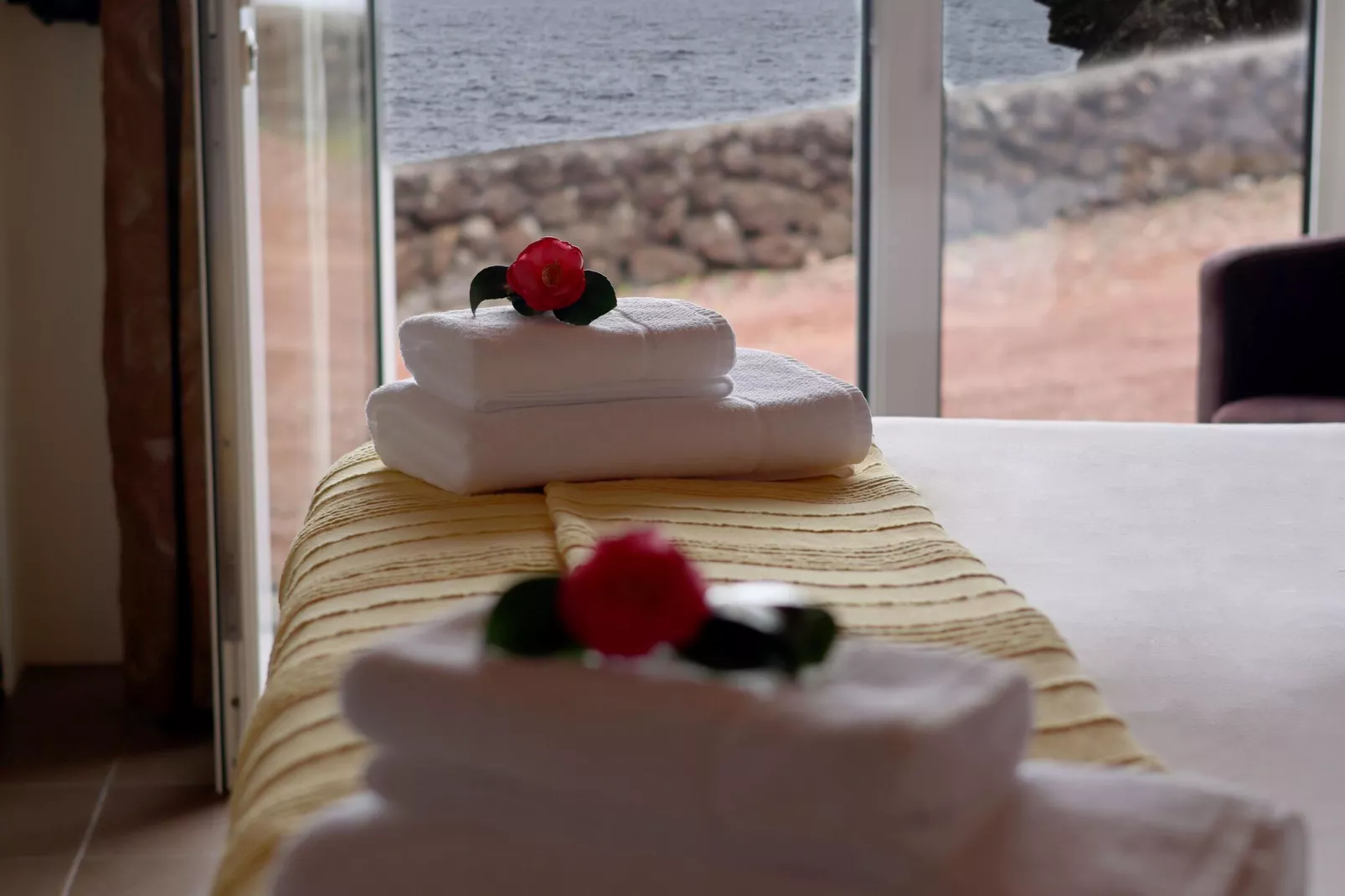 Small semi-detached holiday home in Santo Amaro-Bedroom