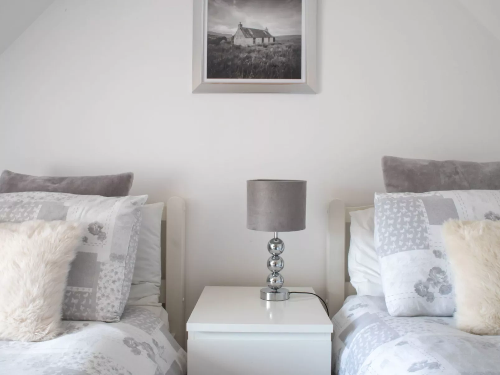 Ben Edra Croft - Inside