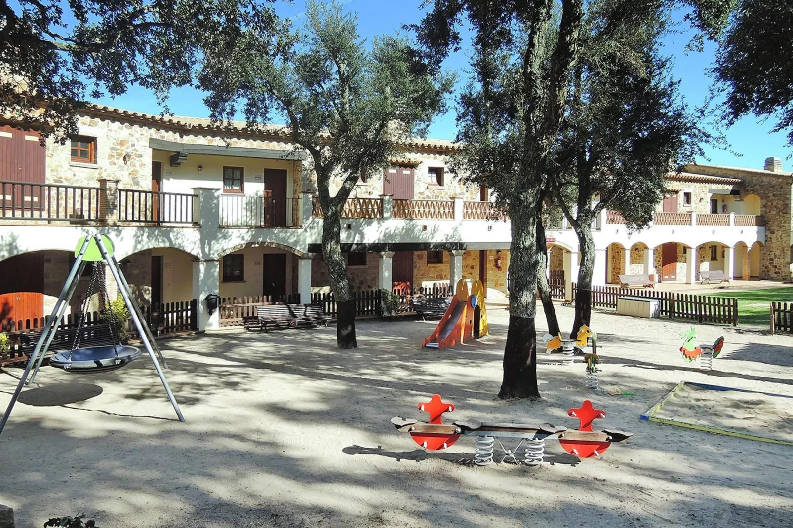 Hapi Mas Nou 3/2/4 - Facilities