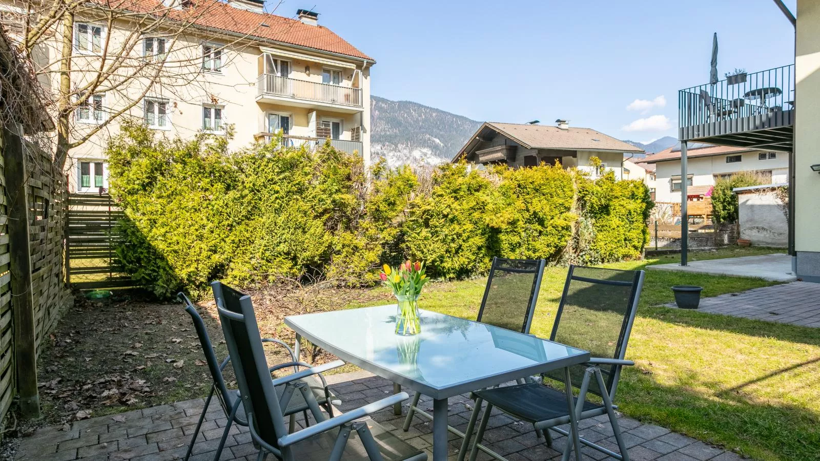Gästehaus Inntal - Gardens in summer