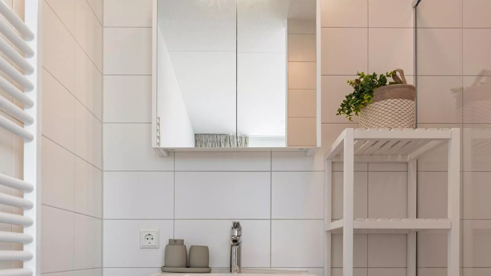 Marina Penthouse Kortgene - Bathroom