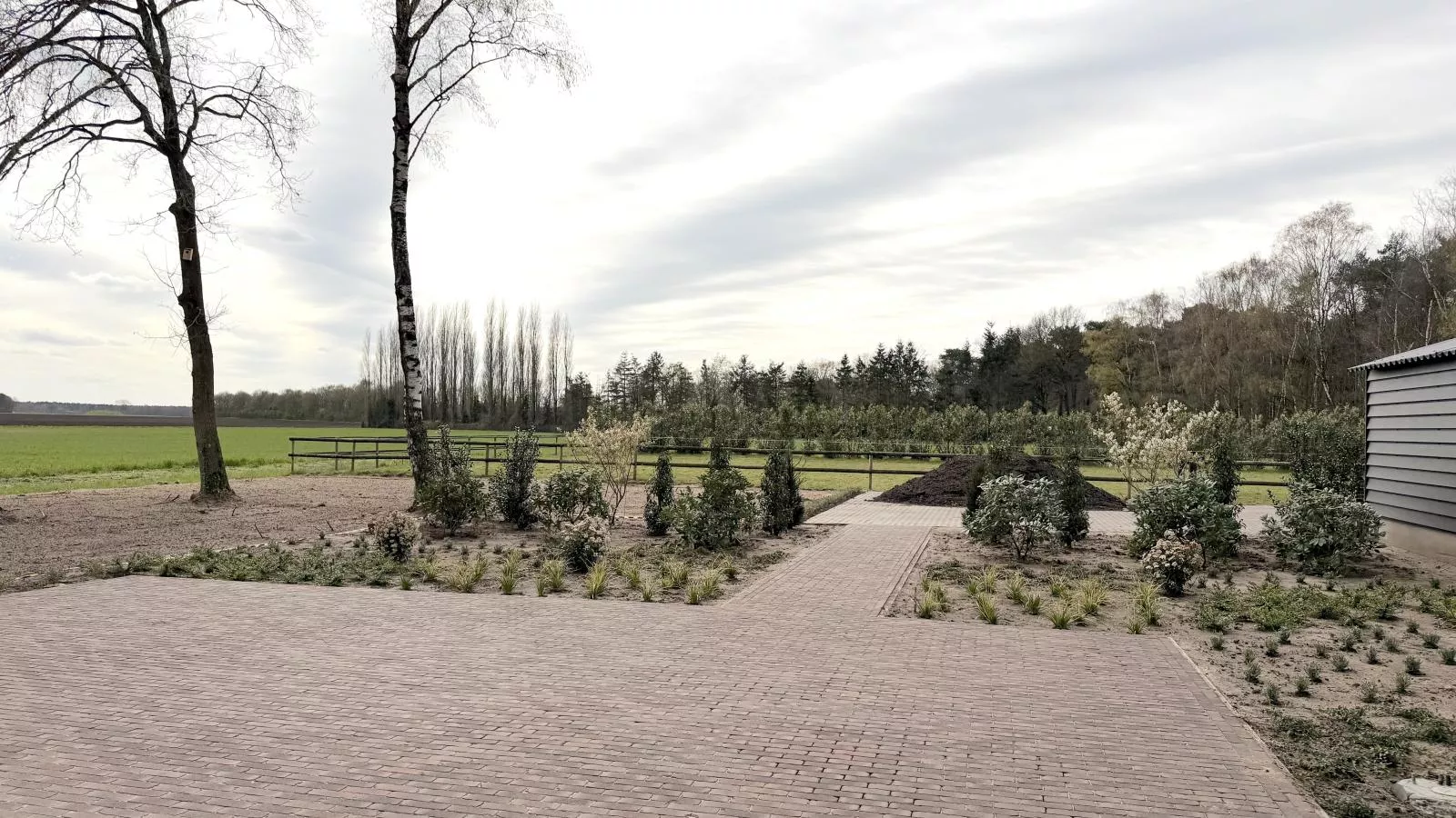 Guesthouse het Koetshuis - Jardins en été