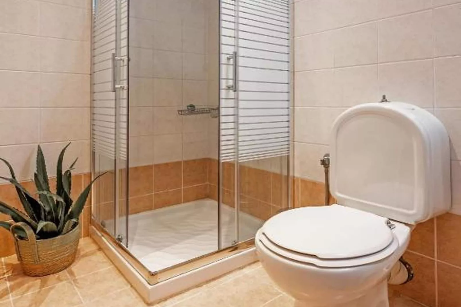 WhiteBlue Spa Villa - Bathroom