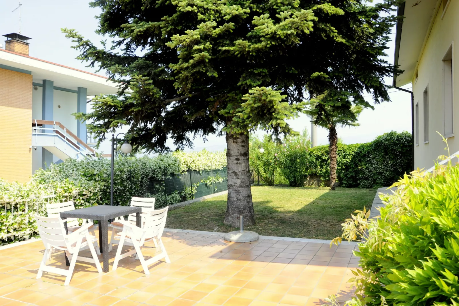 Porto Quarantaquattro - Jardins en été