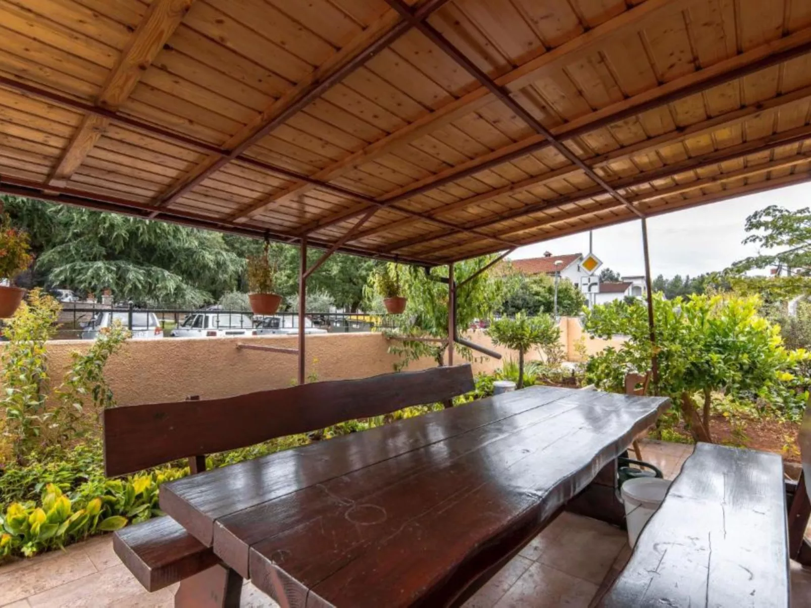 Vera Savic - Outside