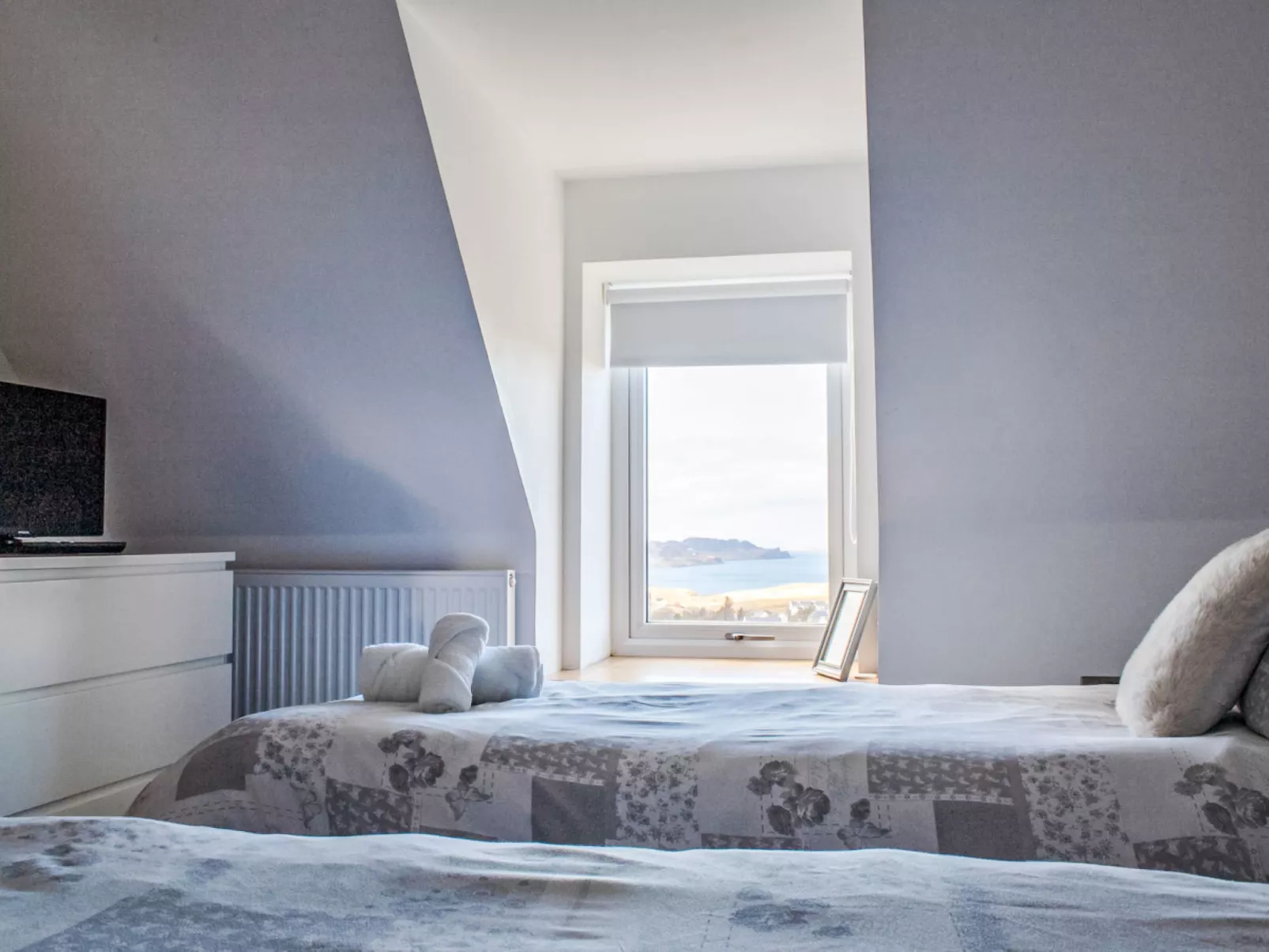 Ben Edra Croft - Inside