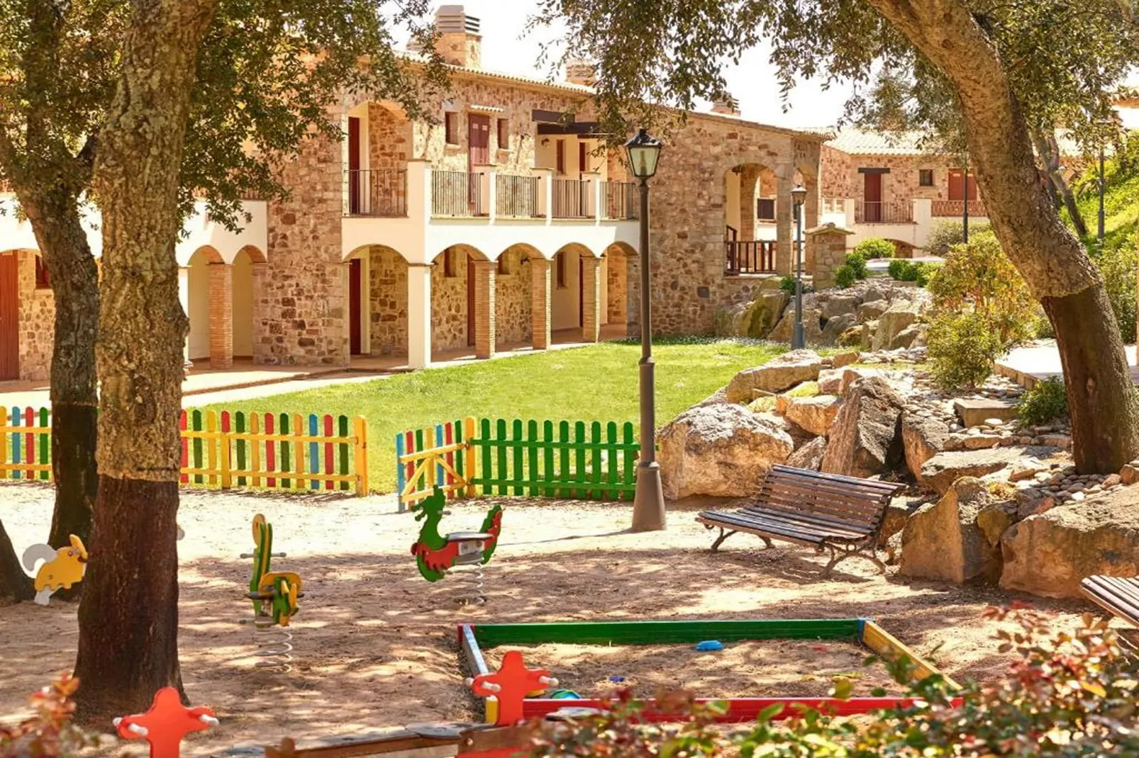 Hapi Mas Nou 1/2/4 - Facilities