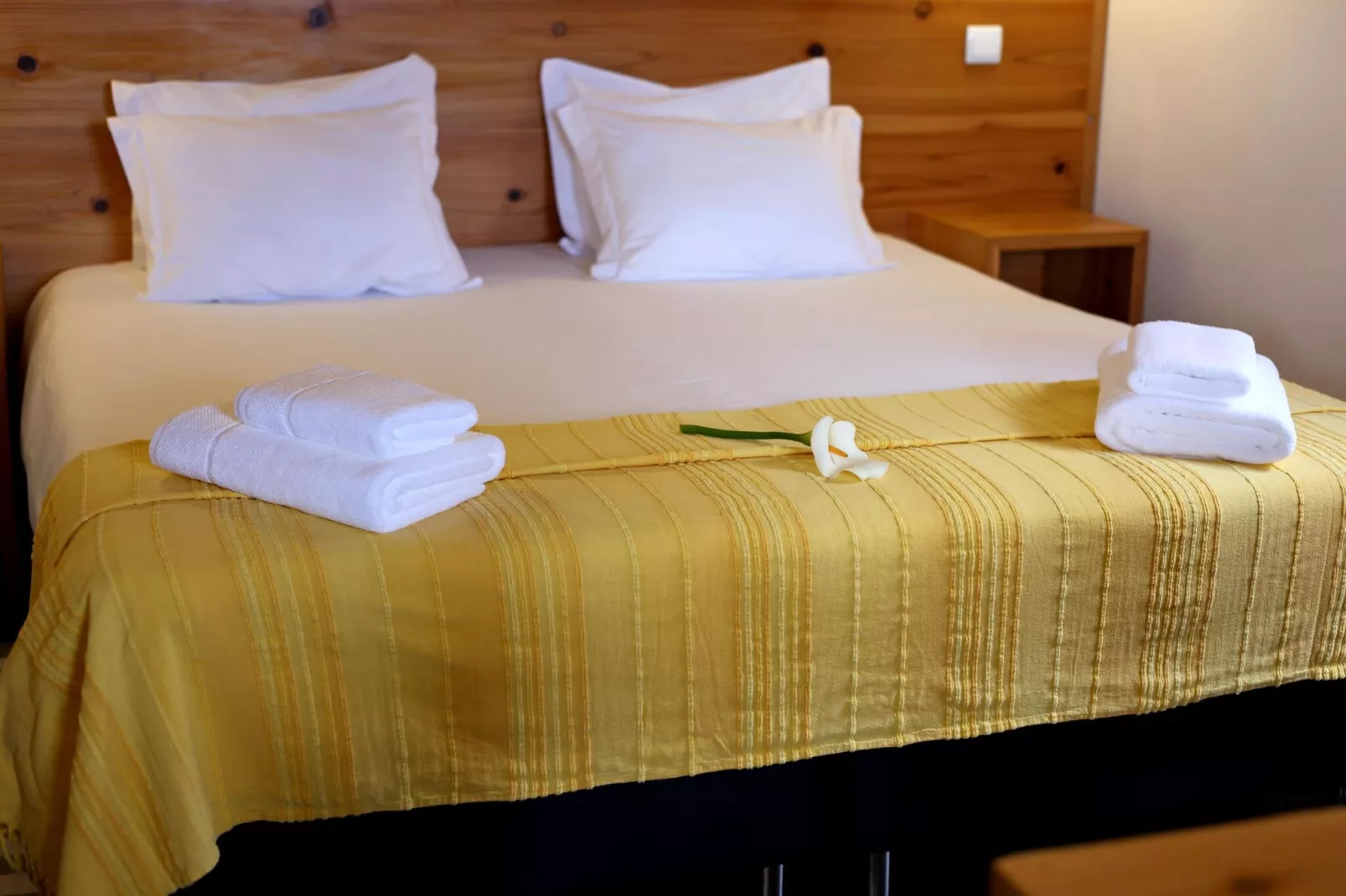 Small semi-detached holiday home in Santo Amaro-Indoor
