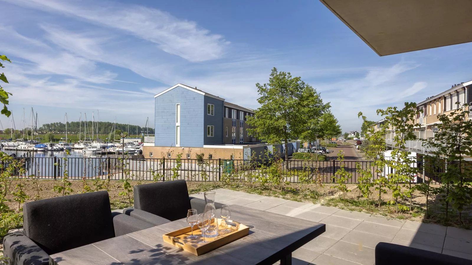 Marina House Kortgene - Terrace balcony