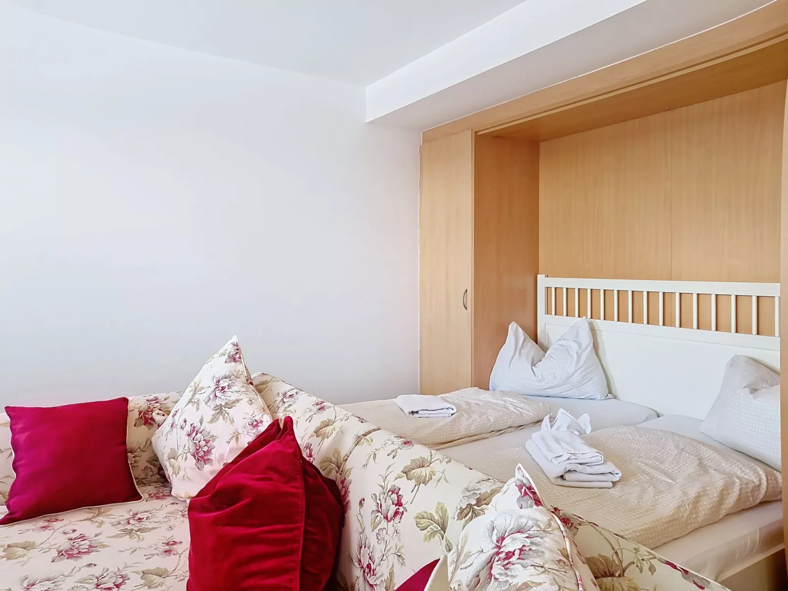 Naviser Hütte - Inside