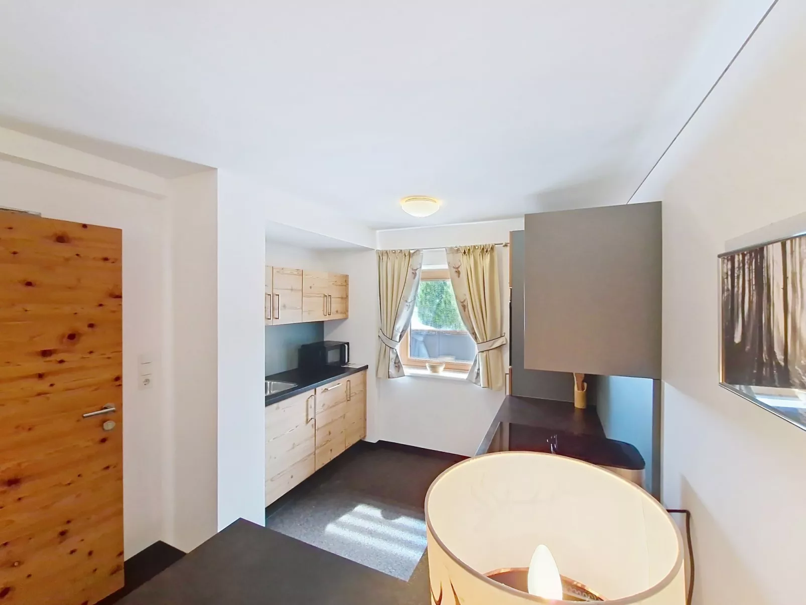 Naviser Hütte - Inside