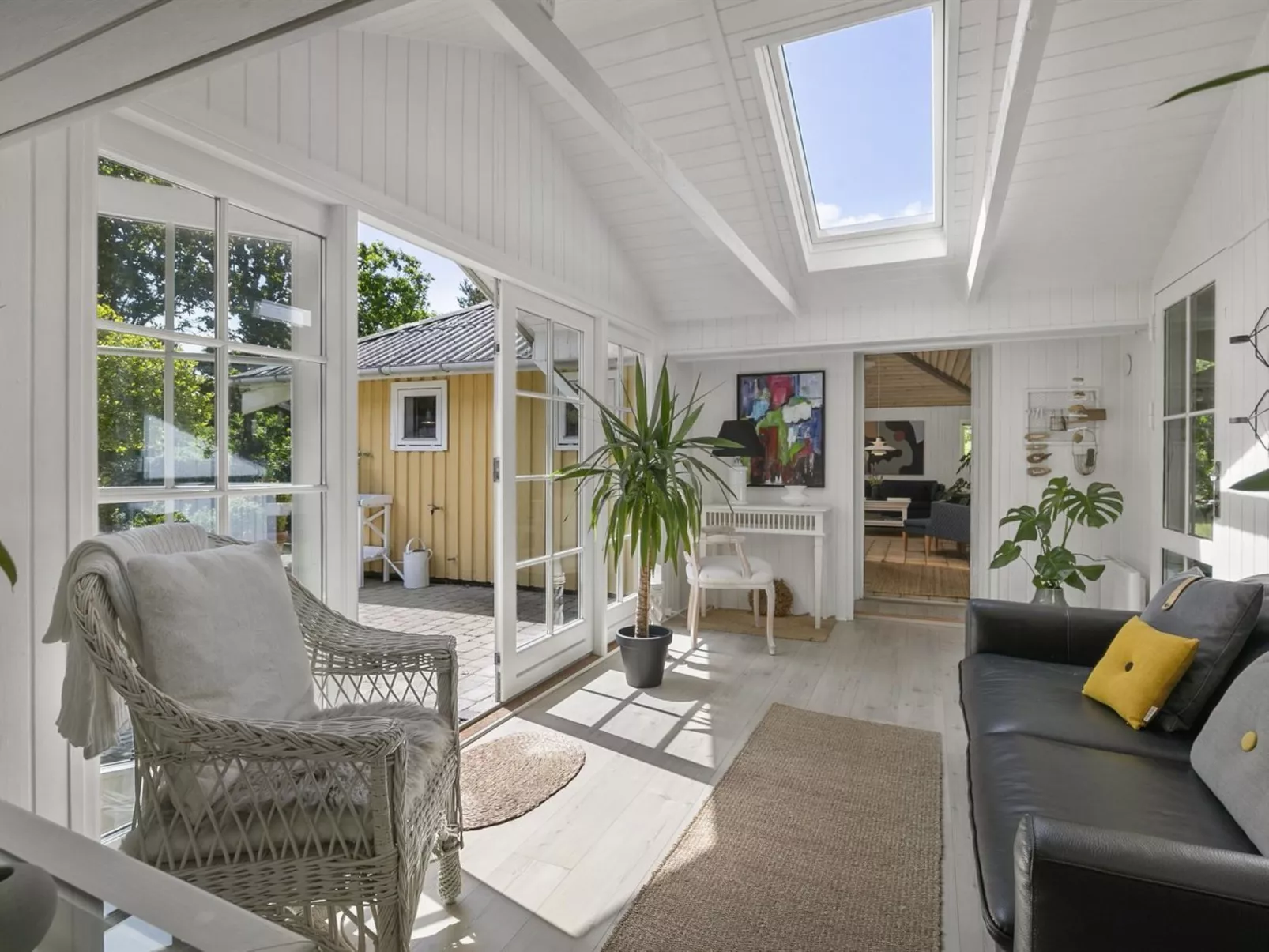 "Holmsten" - 250m to the fjord - Inside