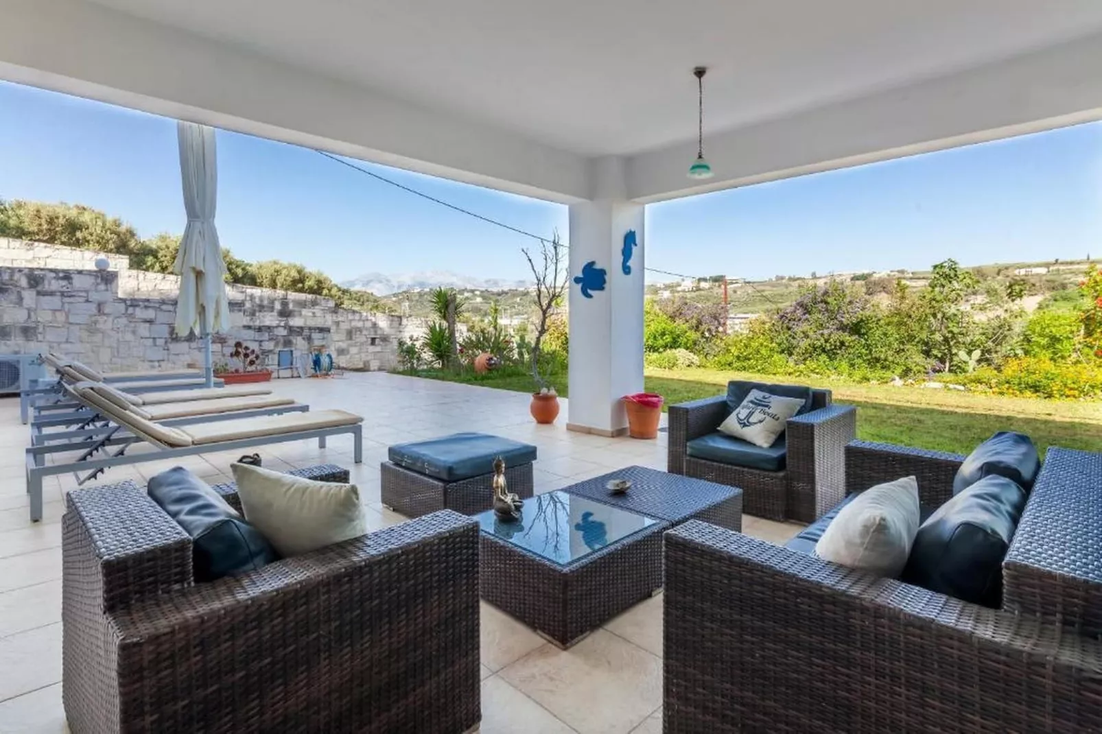 WhiteBlue Spa Villa - Terrace balcony