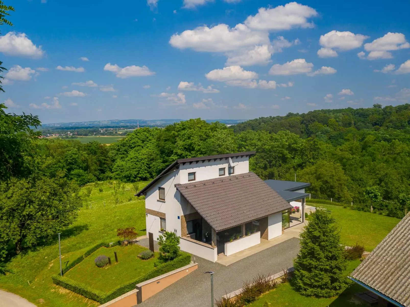 House AdaliA - Draußen