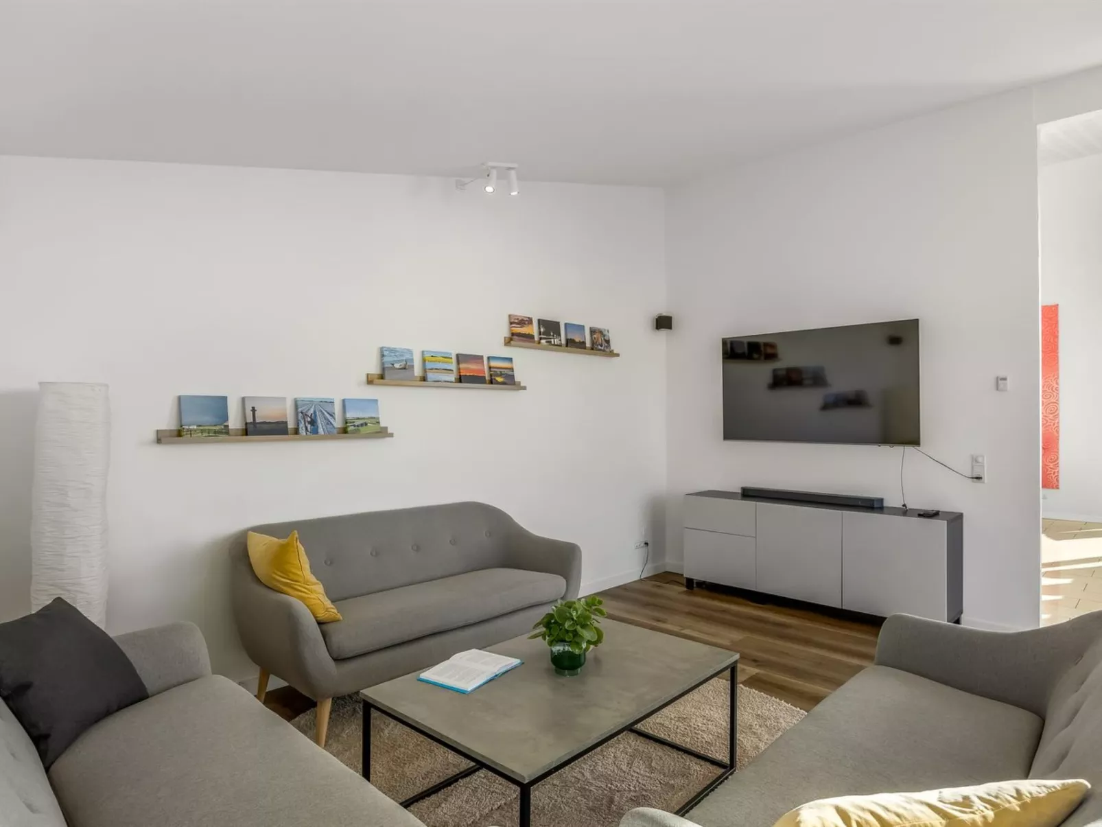 "Emelita" - 1.4km from the sea - Inside