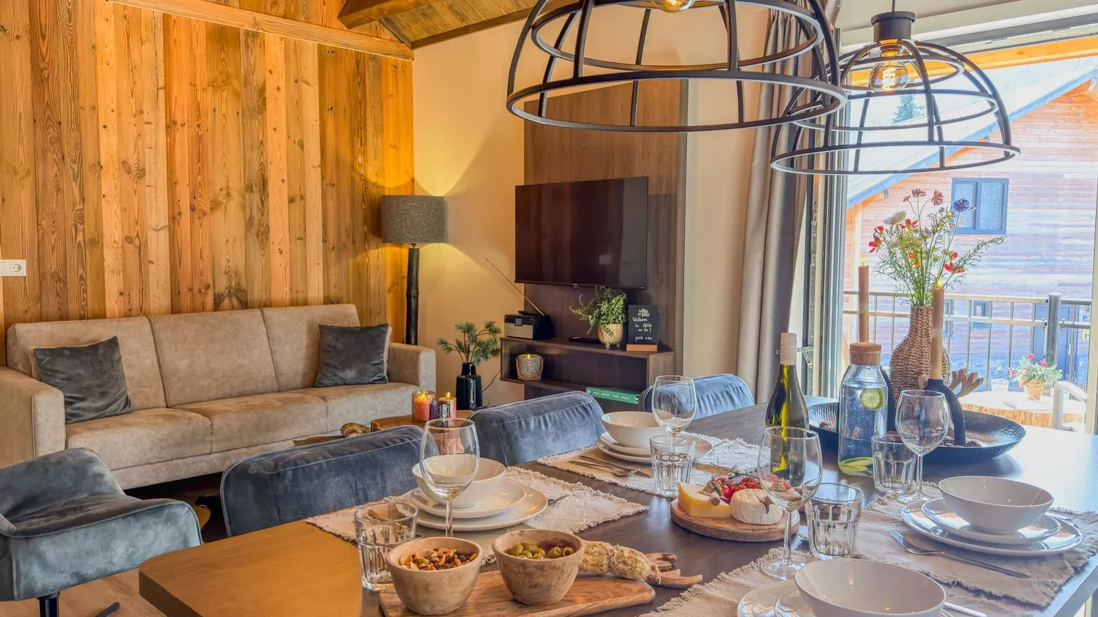 Seeblick - Esszimmer