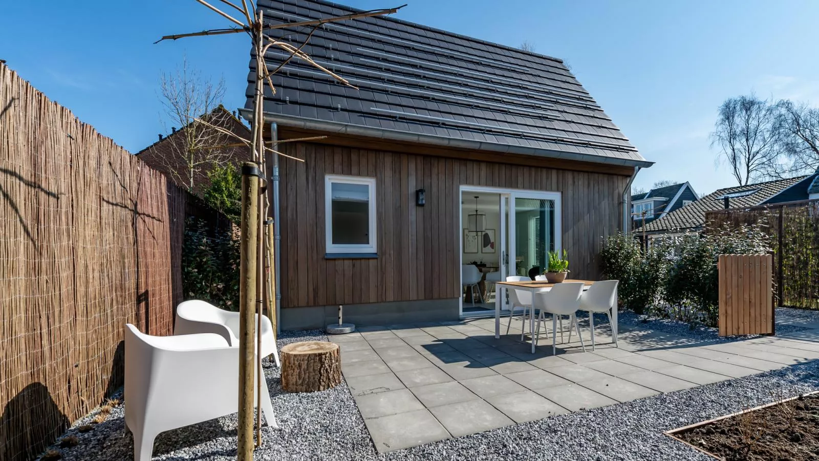 Duin Bos Retreat Oostkapelle - Exterior in summer