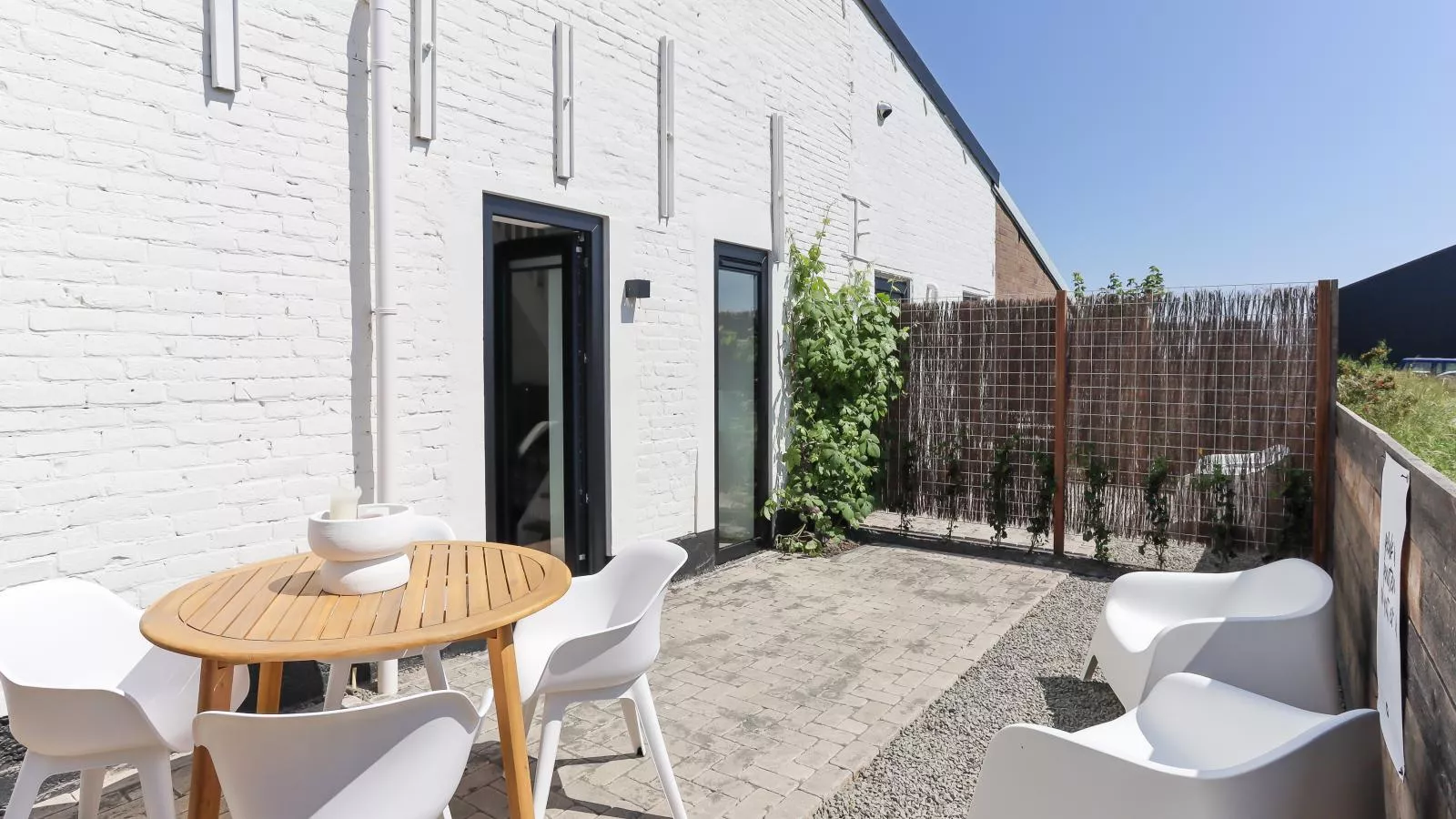 Het Zilte Nest - Jardins en été