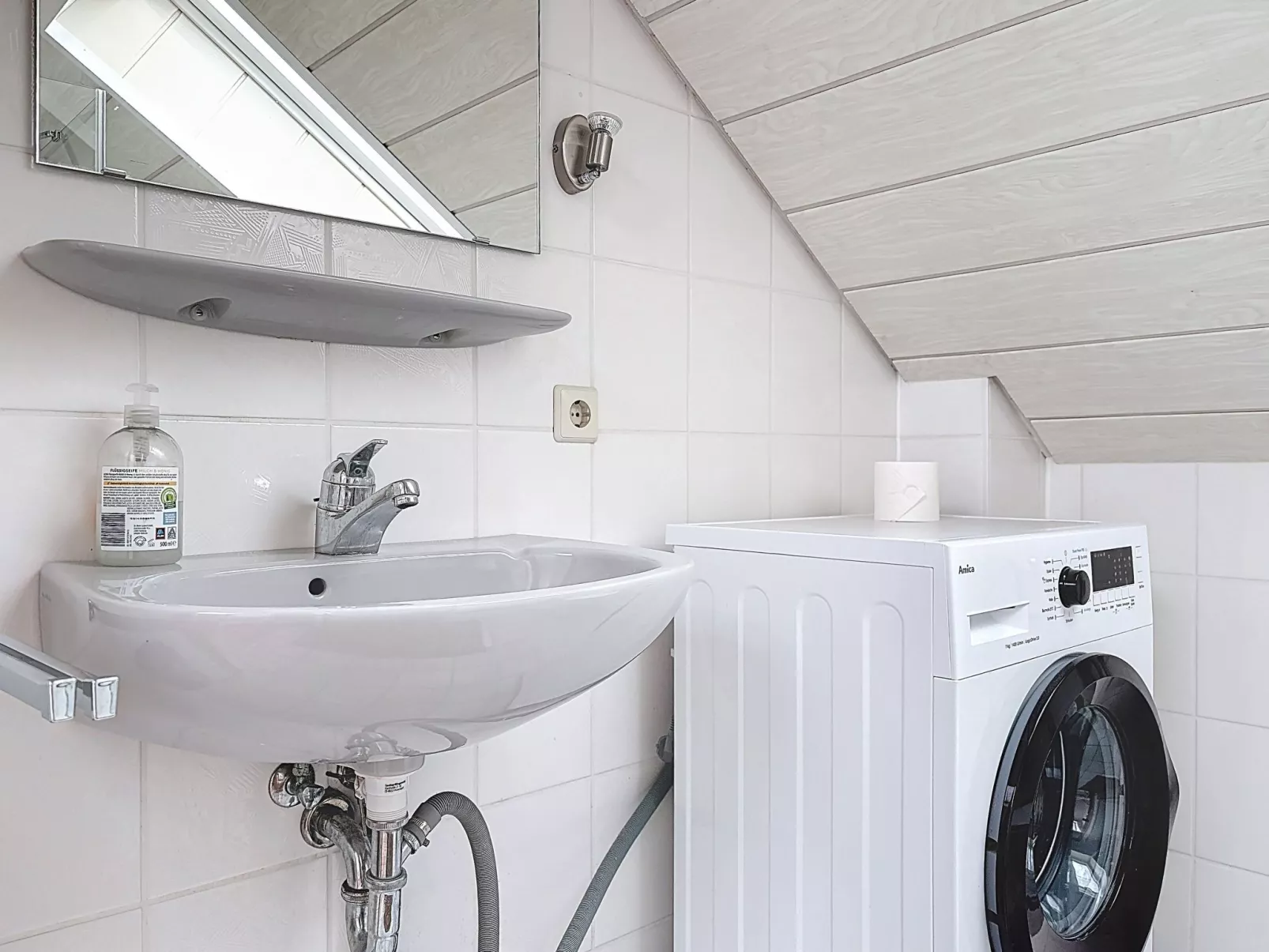 Dorf 4/ Haus 27 - Inside