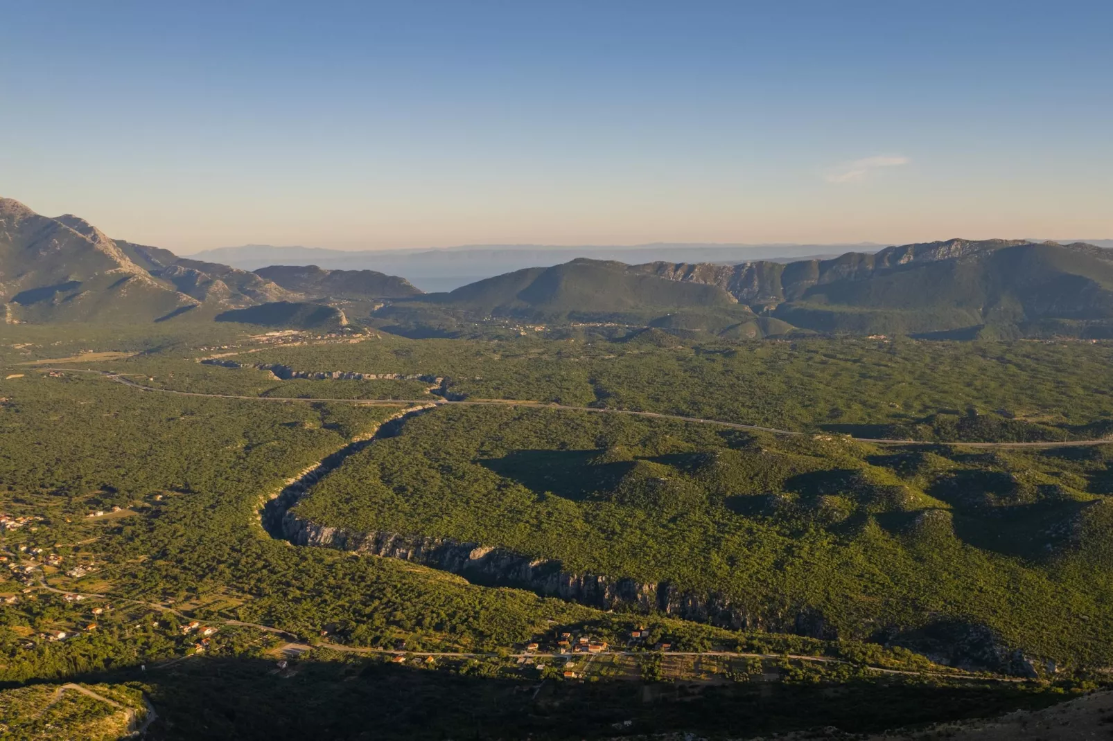 Serenity Retreat Villa - Areas within 20km in summer