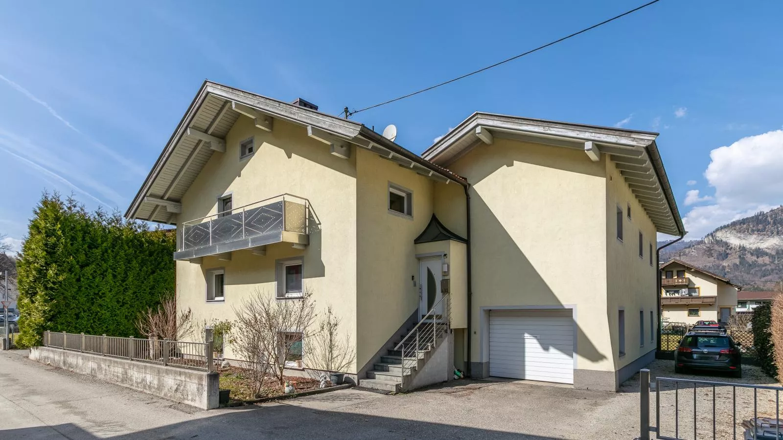 Gästehaus Inntal - Exterior in summer