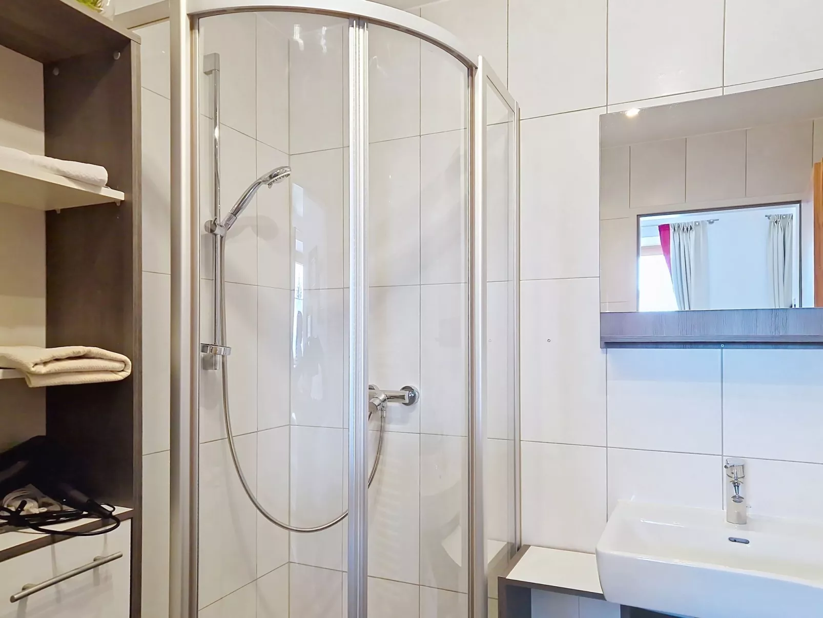 Naviser Hütte - Inside