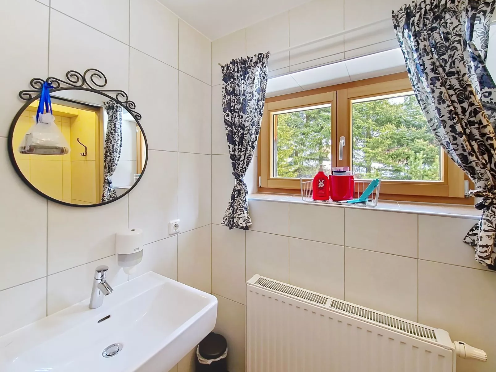 Naviser Hütte - Inside