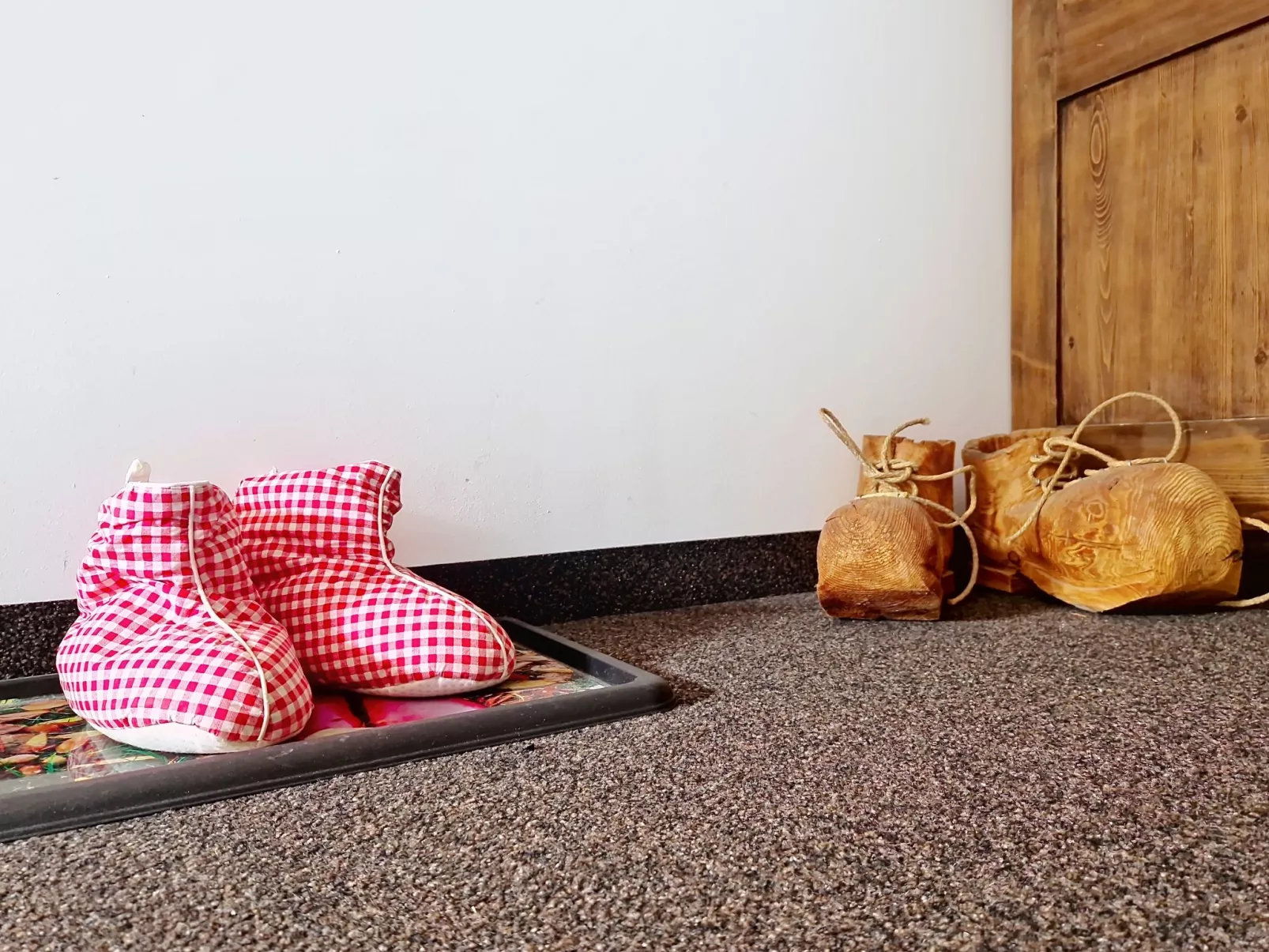 Naviser Hütte - Inside