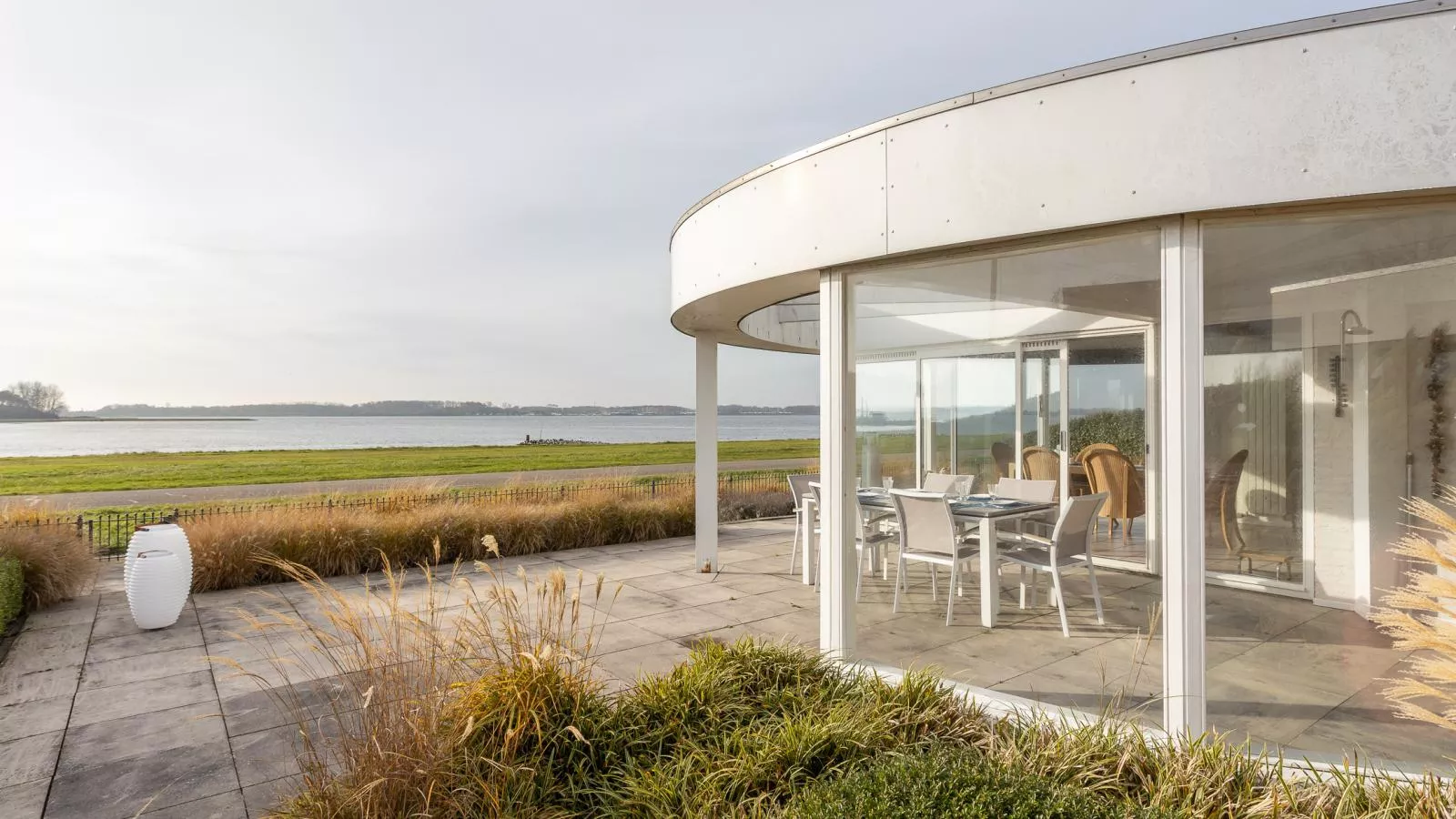 Veerse Meer Natuurvilla - View in summer