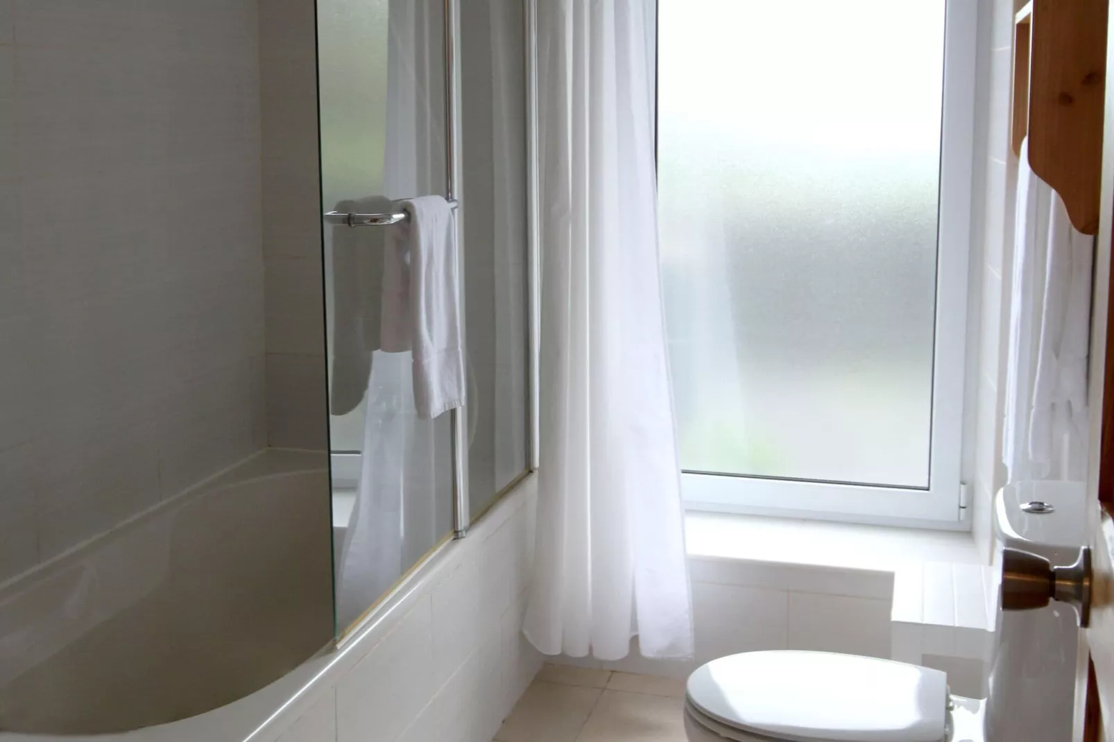 Holiday Apartment in Santo Amaro  // Apt T3-Indoor