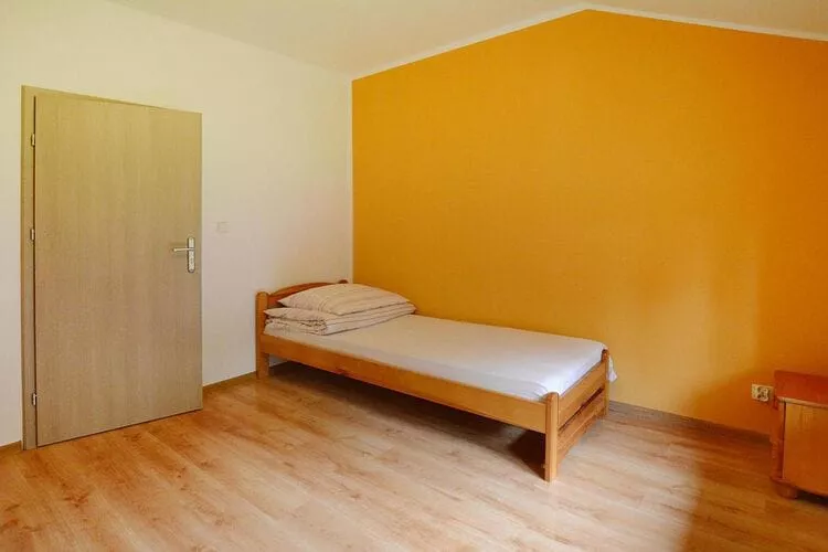 Mieszkanie wakacyjne dla 10 osób Biskupice-Bedroom
